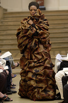 Ralph_Rucci_ Coco_Mitchell_Fall_2002_02 Ralph Rucci Coco Mitchell Fall 2002 02