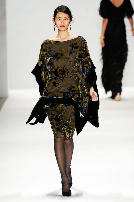 TADASHI-SHOJI-FALL-2012-RTW-PODIUM-015_runway TADASHI SHOJI FALL 2012 RTW PODIUM 015 runway
