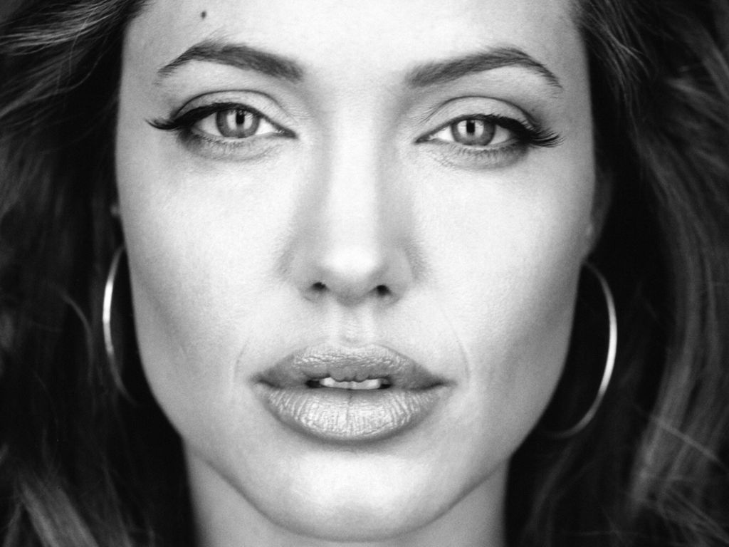 Angelina-Jolie-121 Angelina Jolie 121