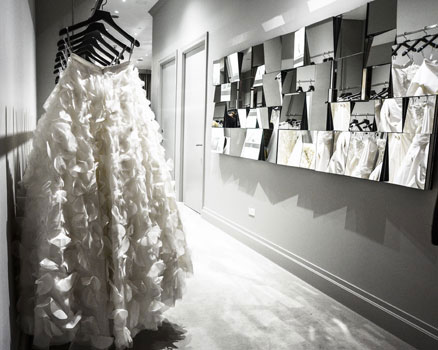 elle-monique-lhuillier-nyc-store-bridal-salon elle monique lhuillier nyc store bridal salon — image courtesy of elle.com