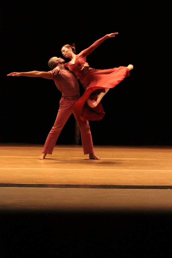 Ballet Hispanico Jardi 01 — image courtesy of Jeaux McCormick