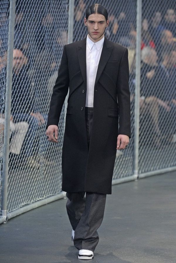 kanye — image courtesy of wwd.com