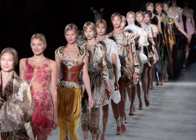 New york Fashion Week 01 daily news — image courtesy of the dailynews.com