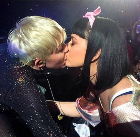 kiss — image courtesy of thejasminebrand.com