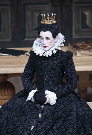 Mark Rylance as Olivia Simon Annand — image courtesy of hollywoodsoapbox.com