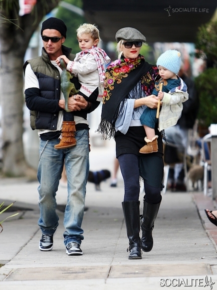 gwen stefani family fashion 10122009 09 — image courtesy of socialite life.com