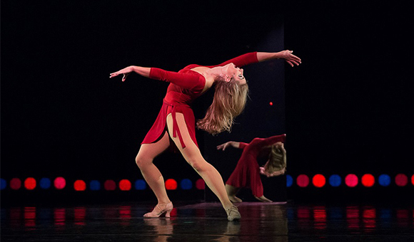 AmericanDanceMachineJessicaLeeGoldynAChorusLine 1