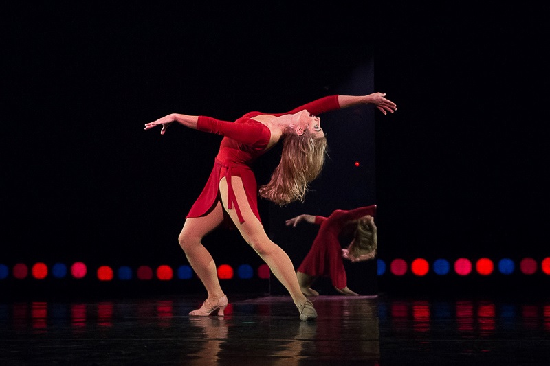 AmericanDanceMachineJessicaLeeGoldynAChorusLine