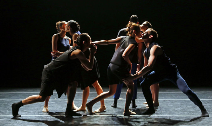Ballet Hispanico El Beso 051 — image courtesy of Michelle Tabnick Communications