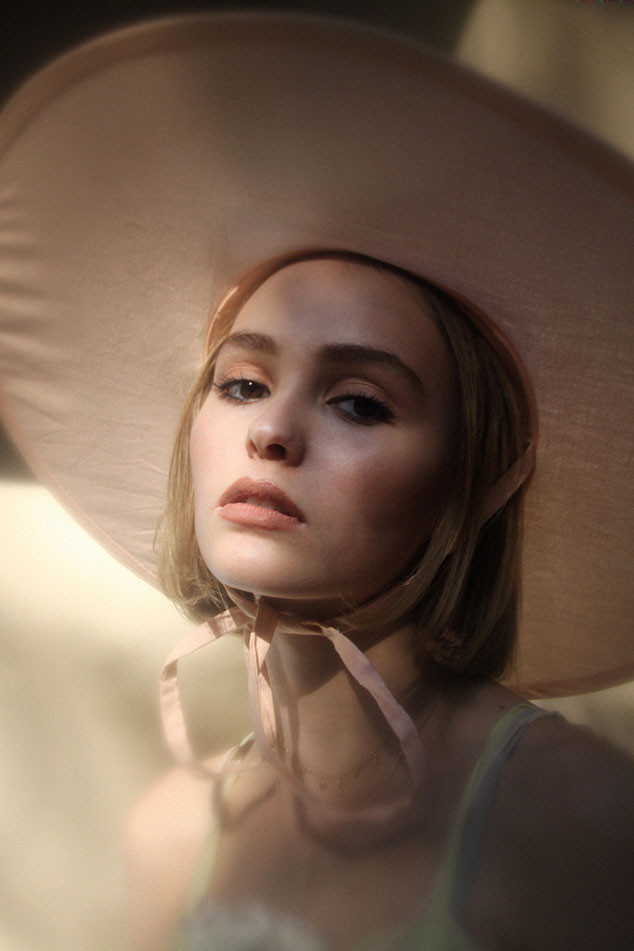 Lily Rose Depp 01