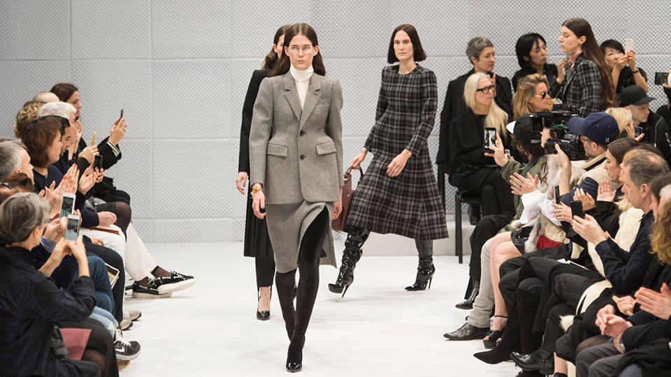 balenciaga fall 2016 runway 01 stylecaster — image courtesy of stylecaster.com