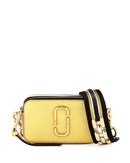 MarcJacobsCameraBag ItBags2017 — image courtesy of bergdorfgoodman.com