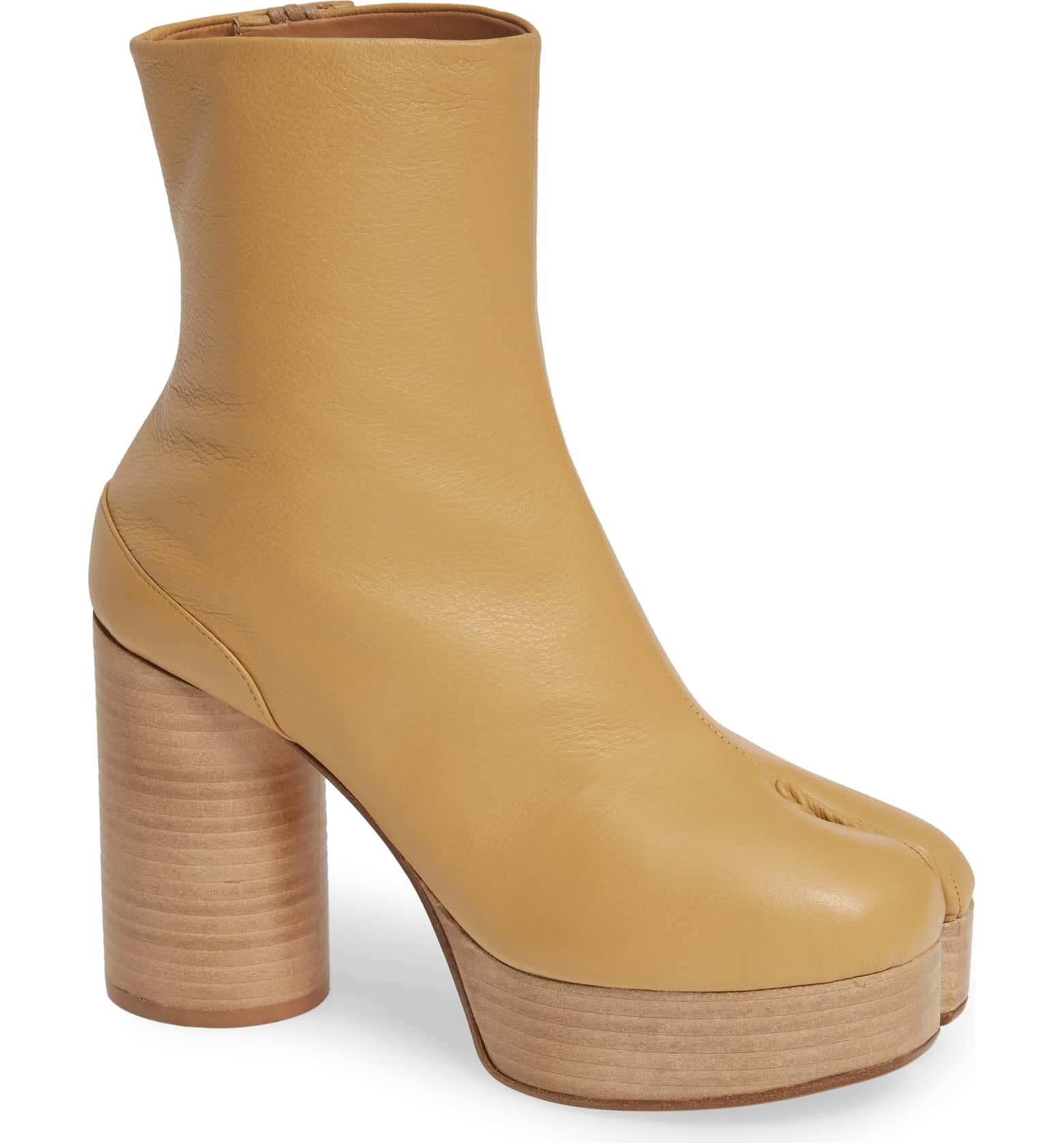 Shoes MargielaTabi 4 — image courtesy of nordstrom.com