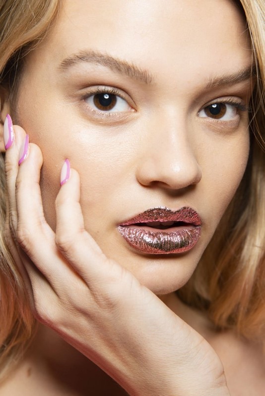 Glitter Glam beauty story 05