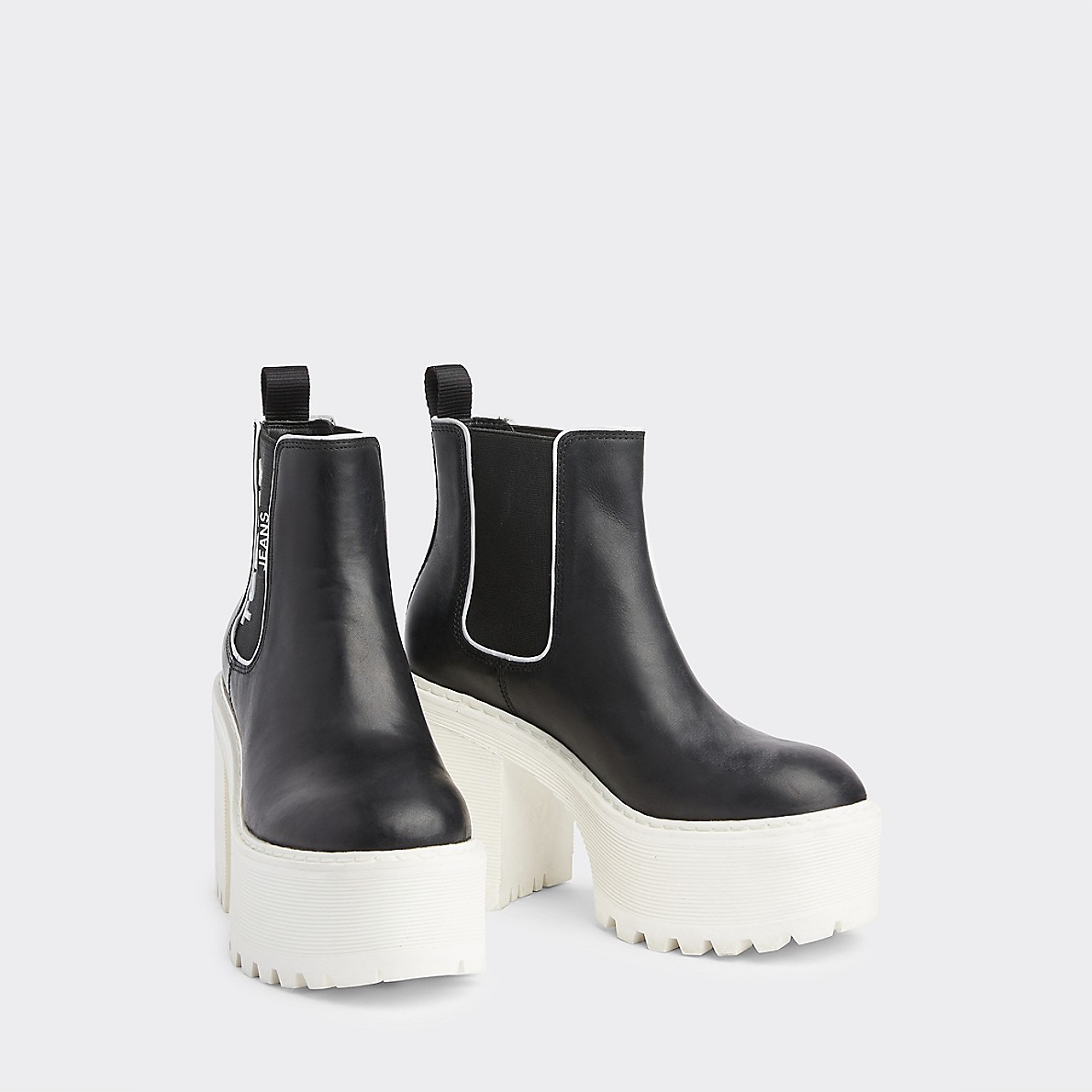 Boots TommyHilfiger 3 — image courtesy of tommyhilfiger.com