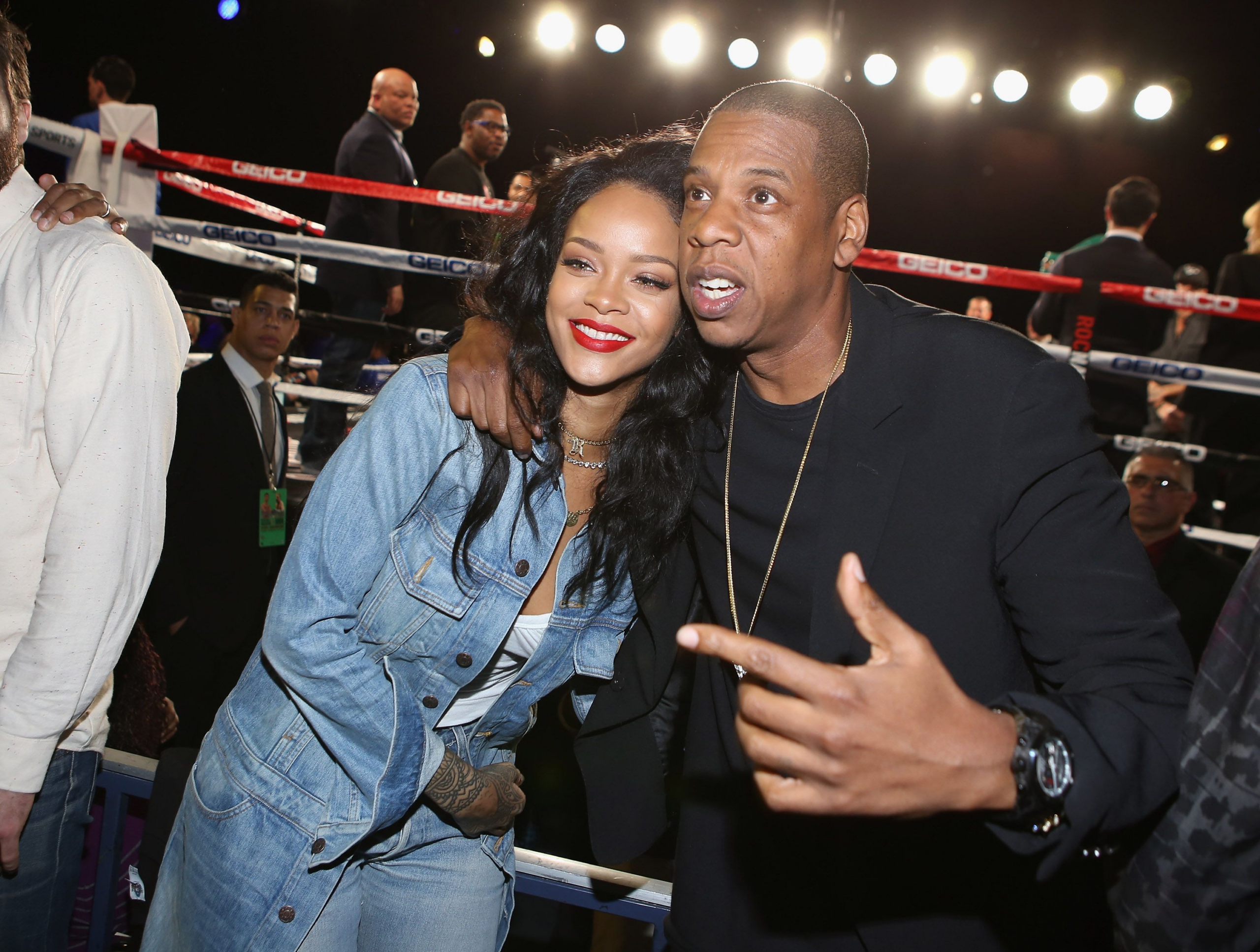 Rihanna JayZ — image courtesy of theblast.com