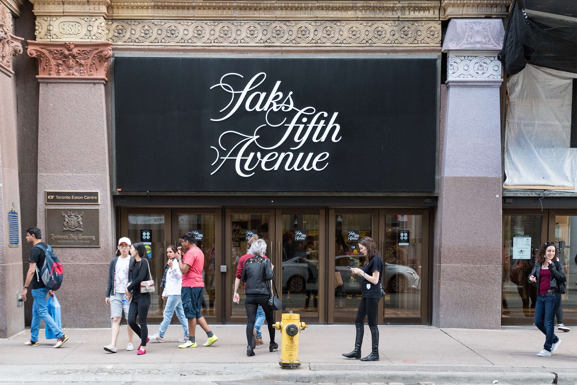 Saks Fifth Avenue nypost — image courtesy of nypost.com