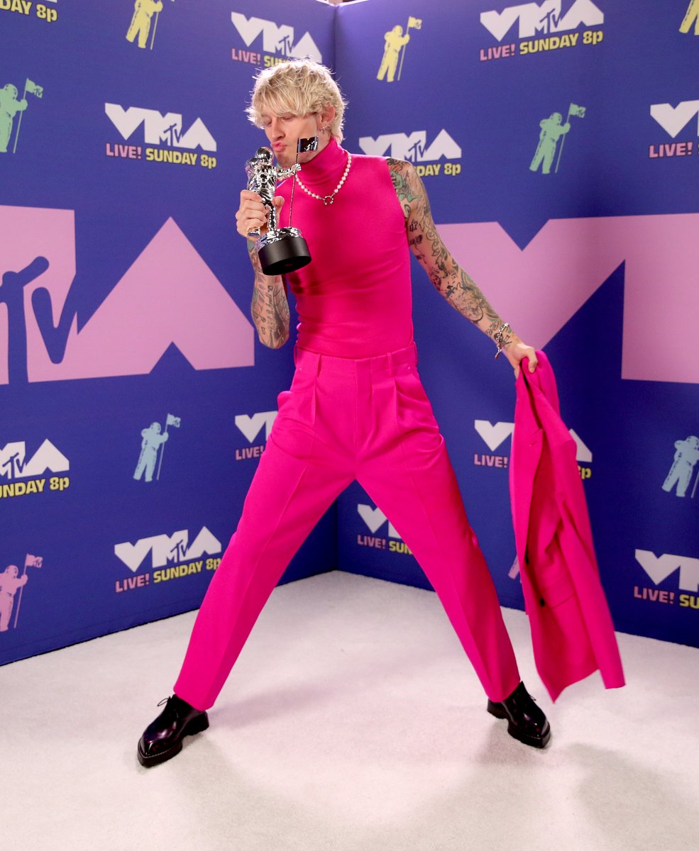 Machine Gun Kelly twitter — image courtesy of twitter.com