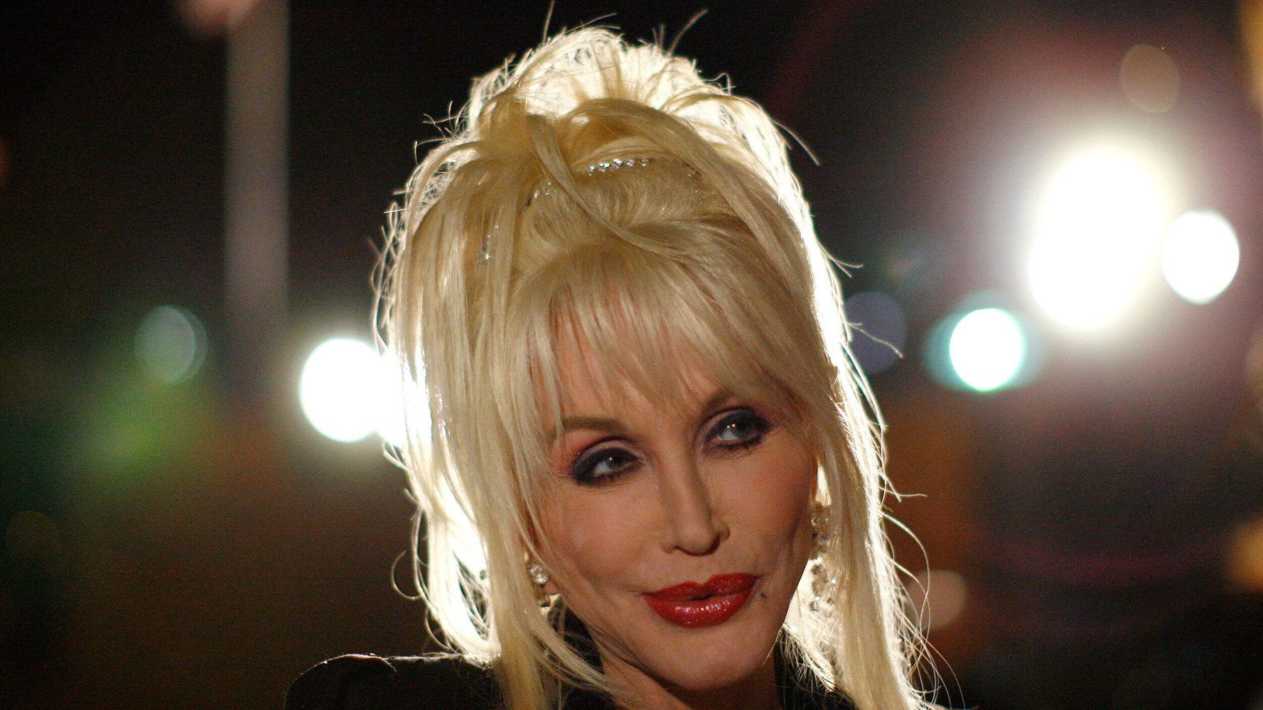Dolly Parton huffpost Canada — image courtesy of huffpostcanada.com