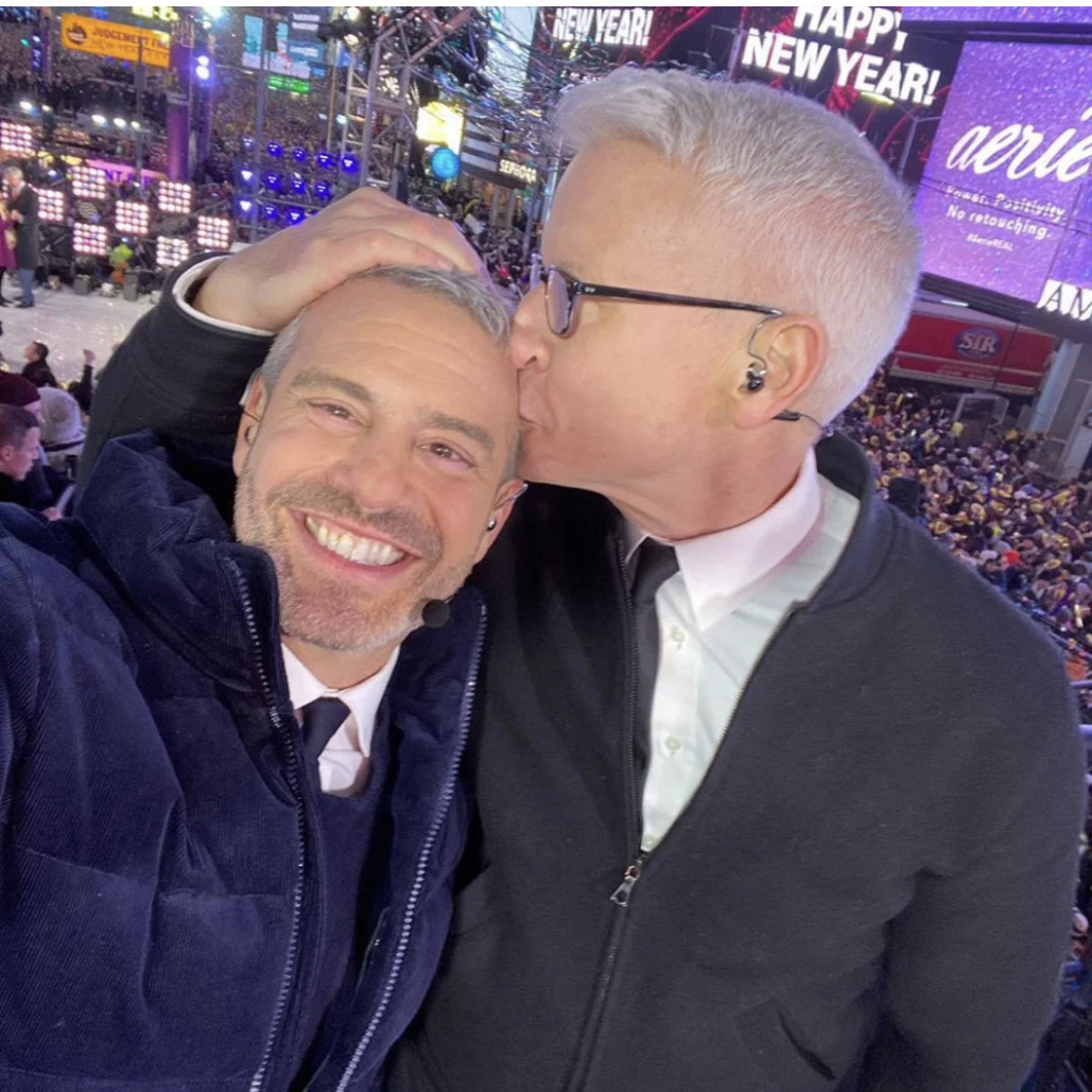 NYE Anderson Cooper — image courtesy of usmagazine.com