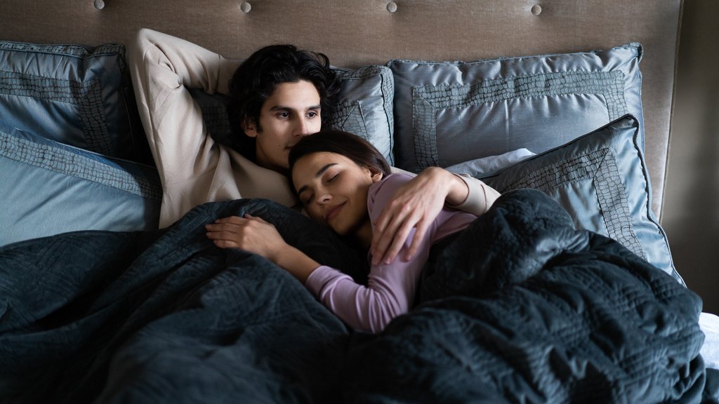 01 Winter Weighted Blankets — image courtesy of Hush Blankets