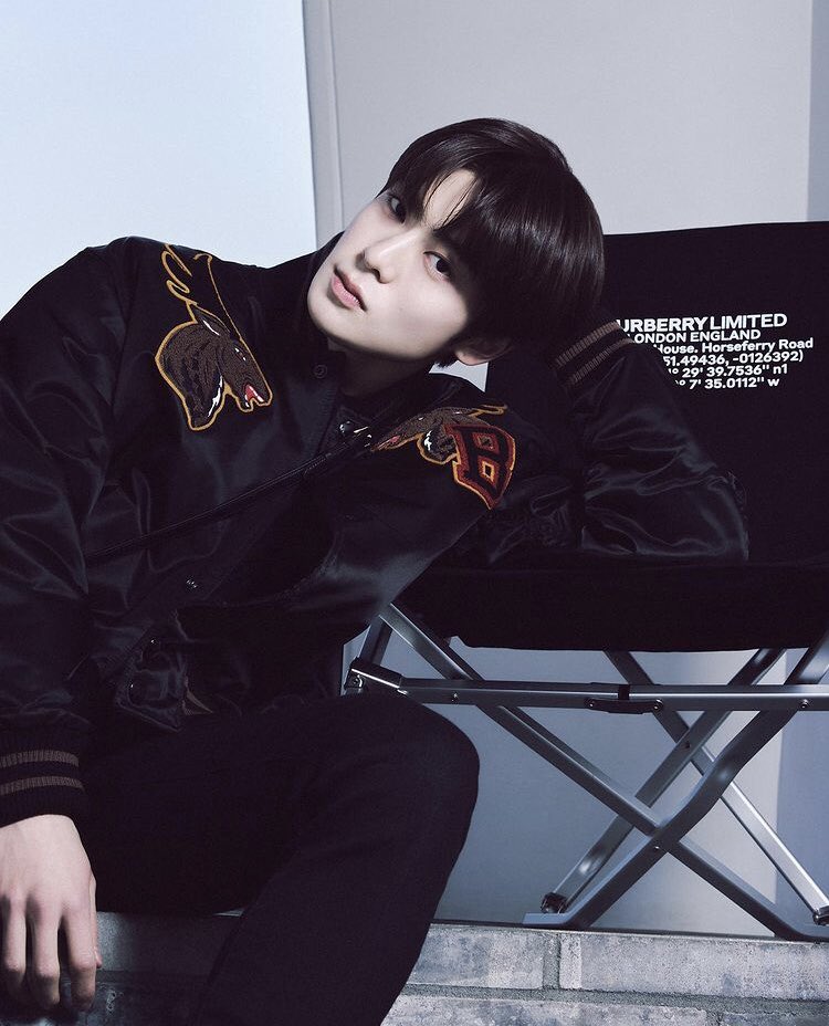 Insta Gratification 05 — image courtesy of @_JeongJaehyun on Instagram