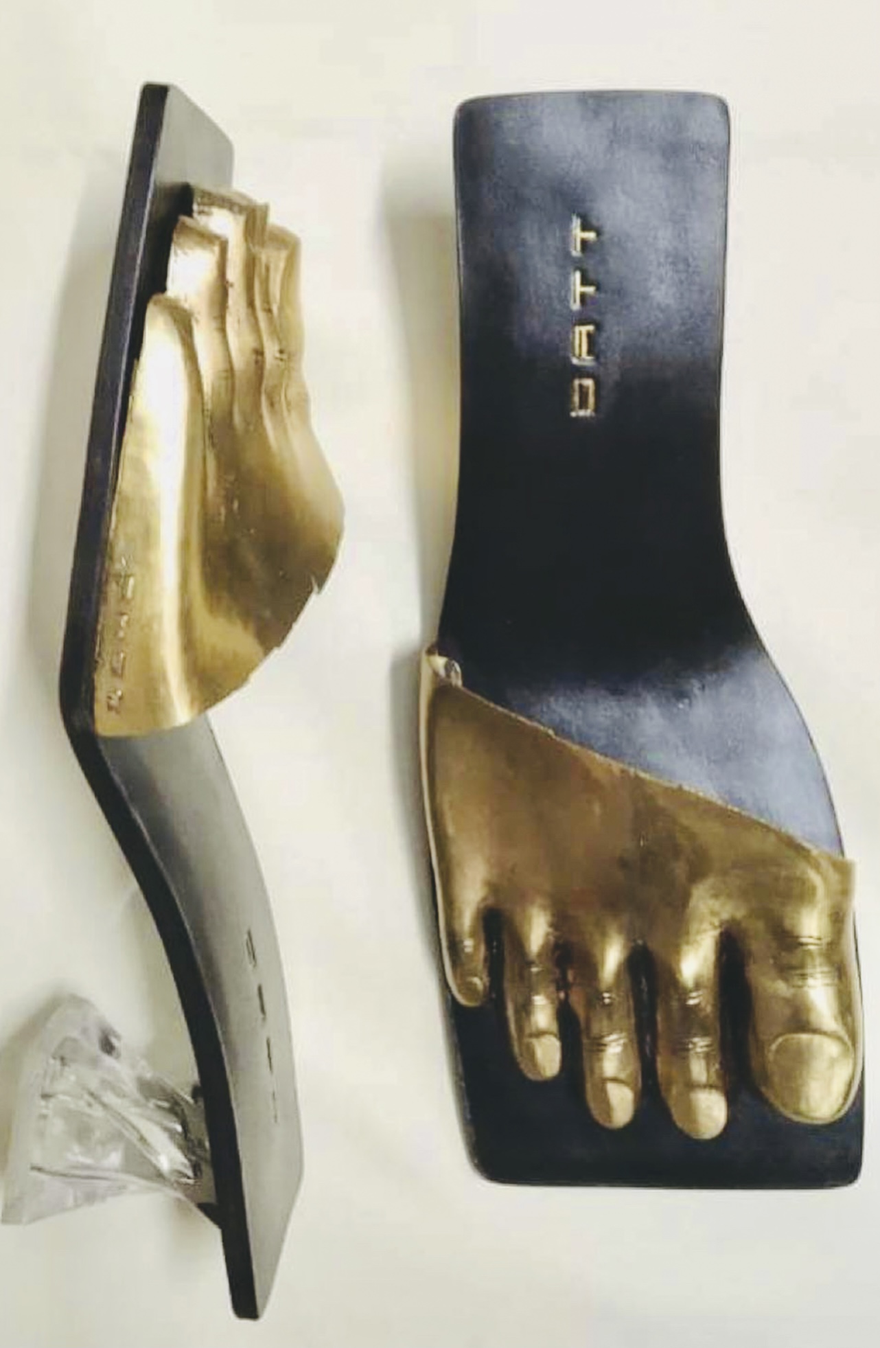 Surrealist Shoe Roundup 03 — image courtesy of DATT