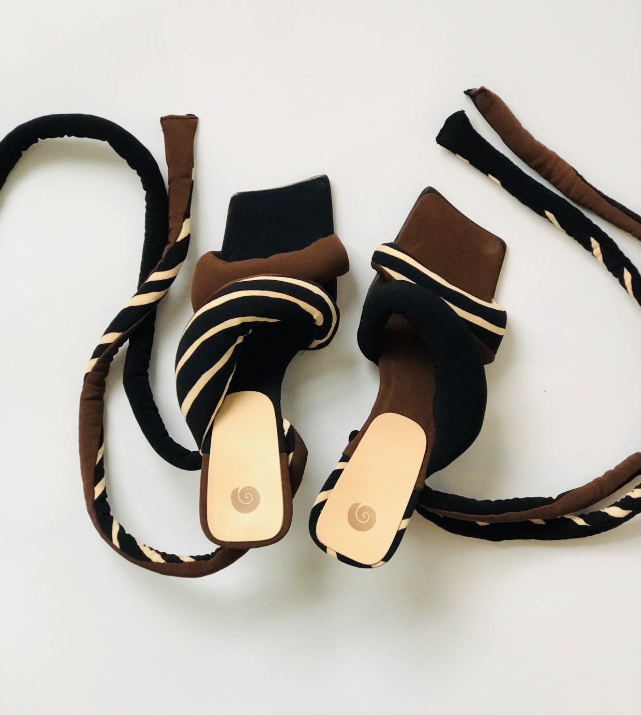 Surrealist Shoe Roundup 05 — image courtesy of instagram.com