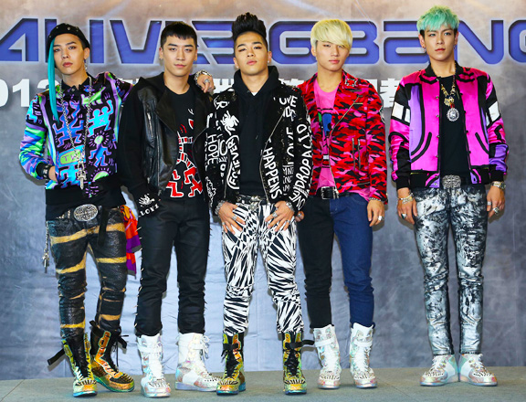 K Pop fashion Korean Fashion Online — image courtesy of koreanfashiononline.com