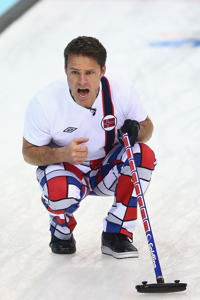 norway curling pants 2018 olympics 01 — image courtesy of curling.org
