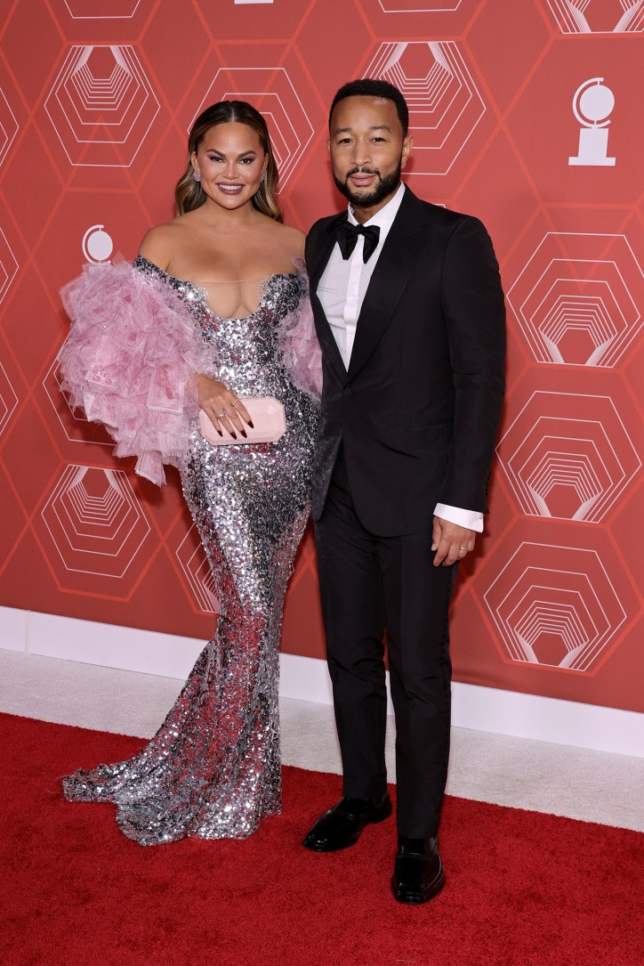 1.chrissy teigen john legend — image courtesy of pagesix.com