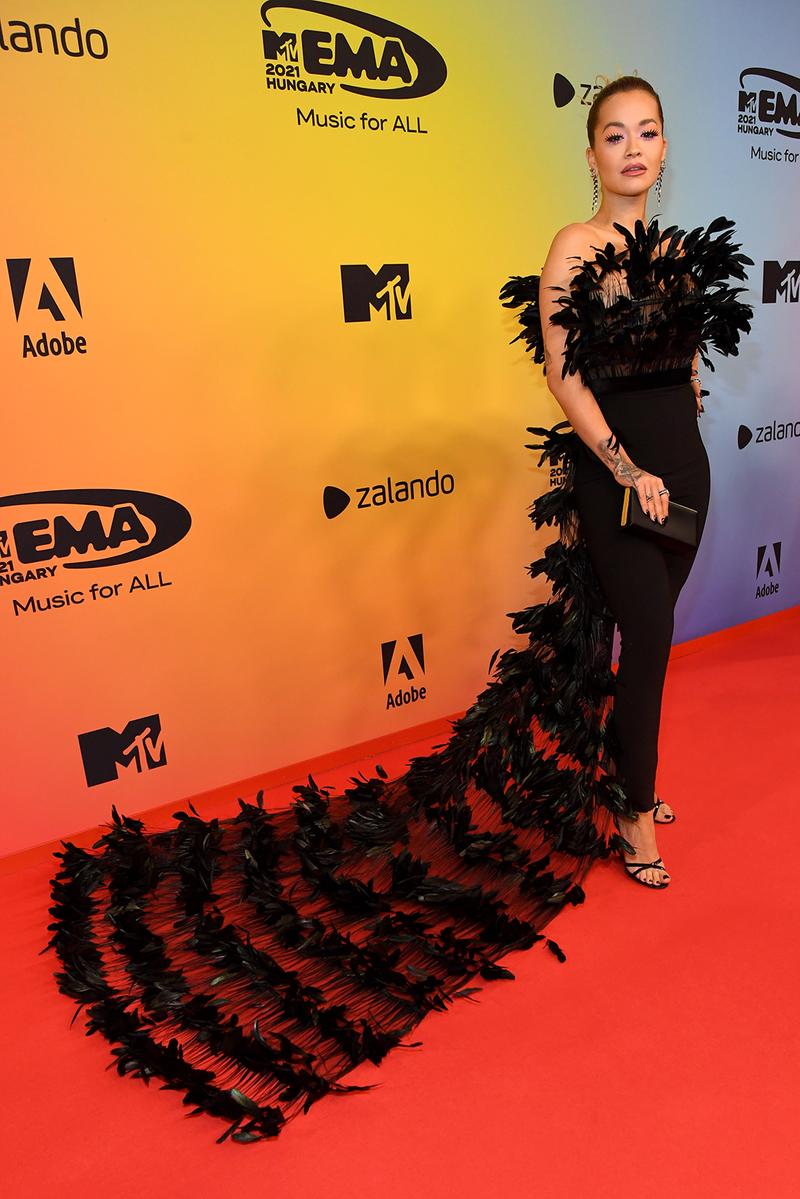 Rita Ora MTV EMAs hypebae — image courtesy of hypebae.com