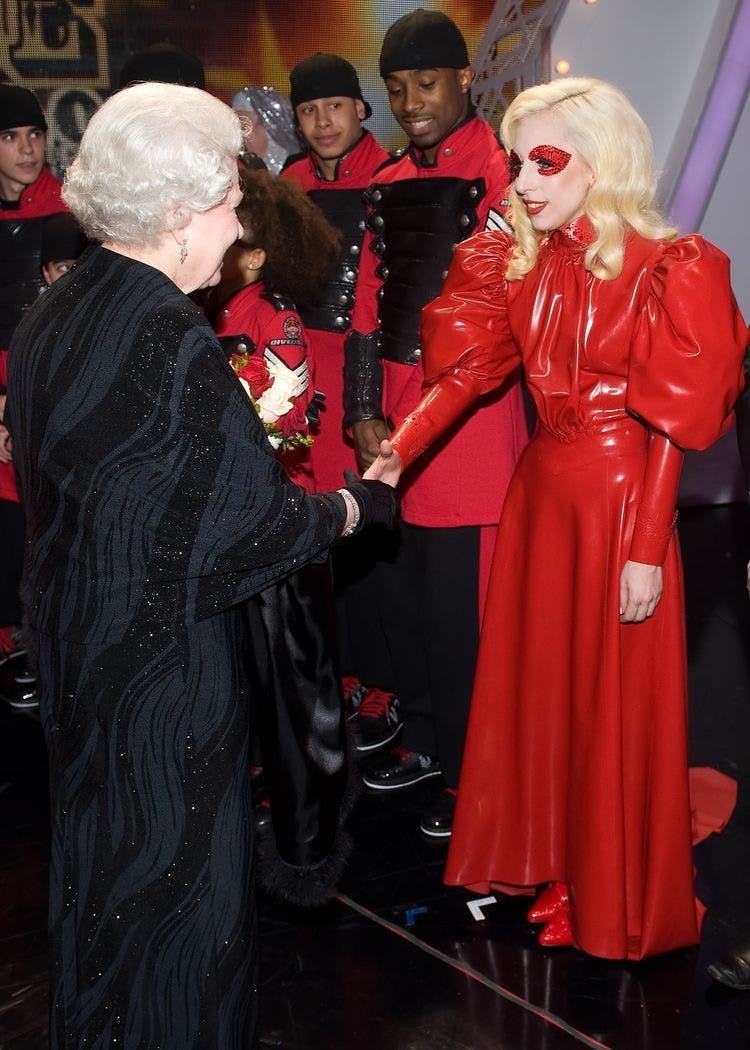 withthequeen — image courtesy of lofficielusa.com