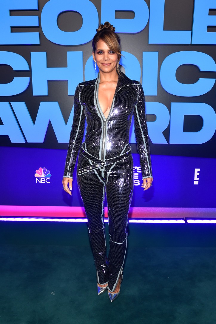 2.halle berry peoples choice awards 2021