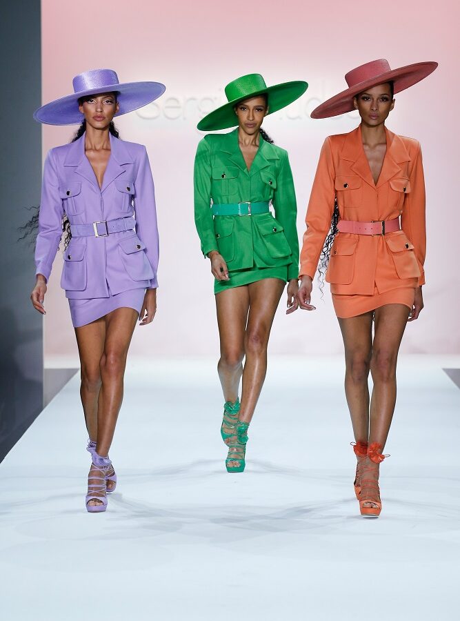 SS2022 SergioHudson Slideshow Option 2