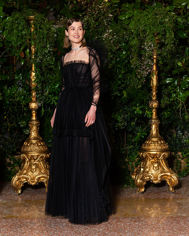 Celebrity Fashion Sightings April18 2022 Rosamund Pike — image courtesy of people.com