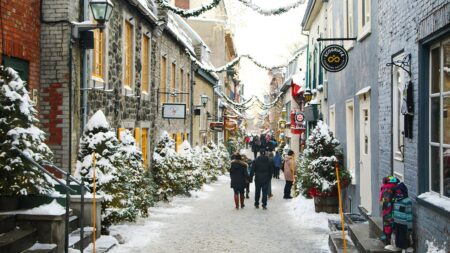 2022 Holiday Vacation Spots Feature