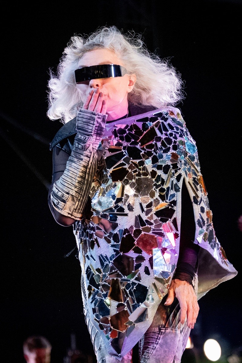 Coachella Celebrity Style Blondie — image courtesy of footwearnews.com