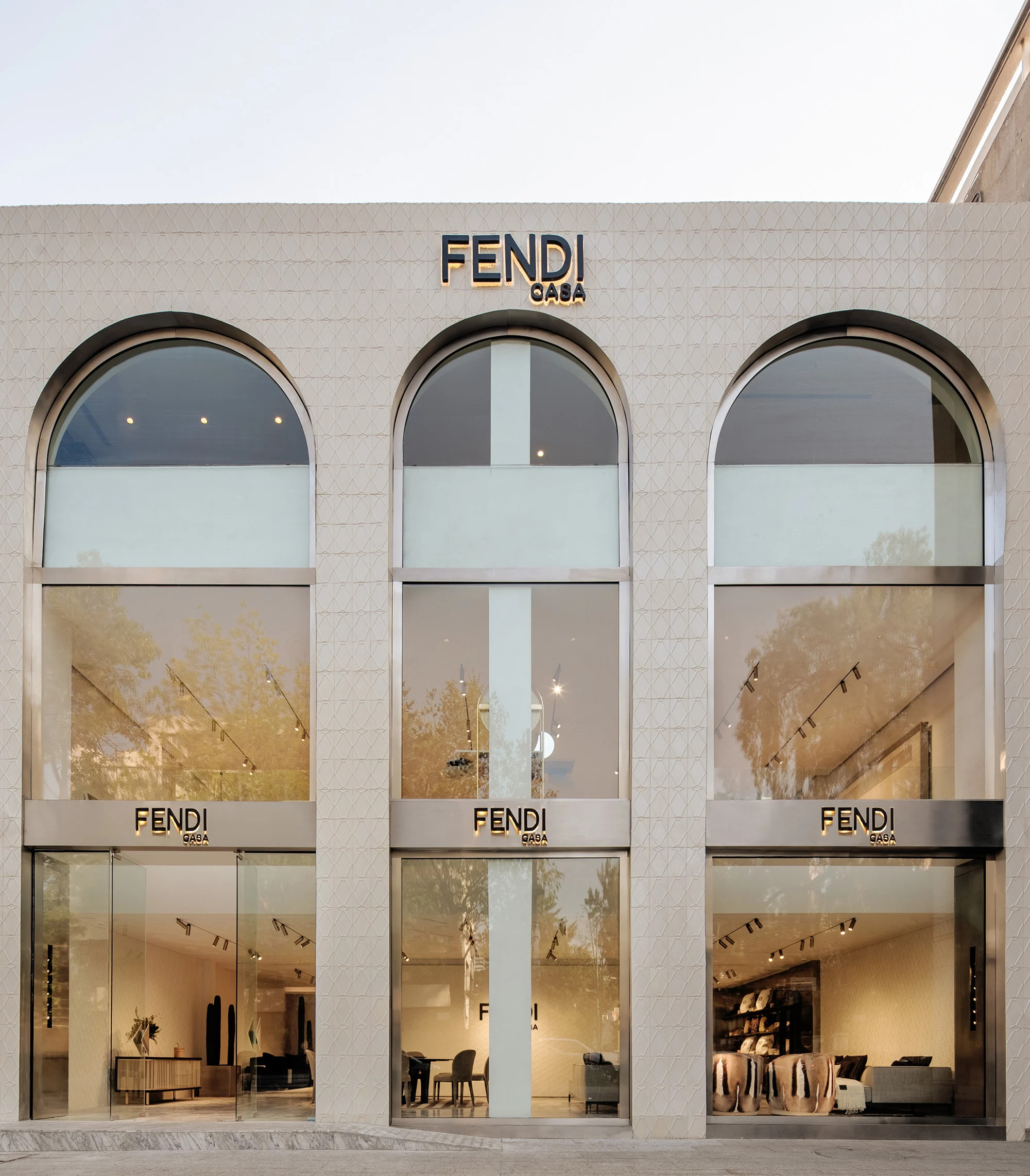 Fendi HispanicConsumers 3 — image courtesy of fendi.com