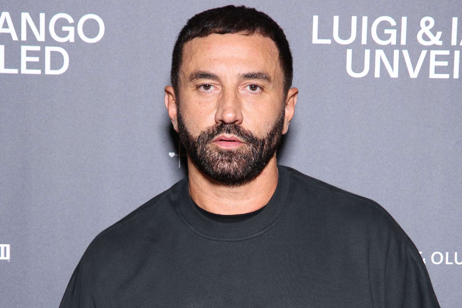 Riccardo Tisci 1 050125 77316e53f325461cb7ac588fa960ec0b — image courtesy of people.com