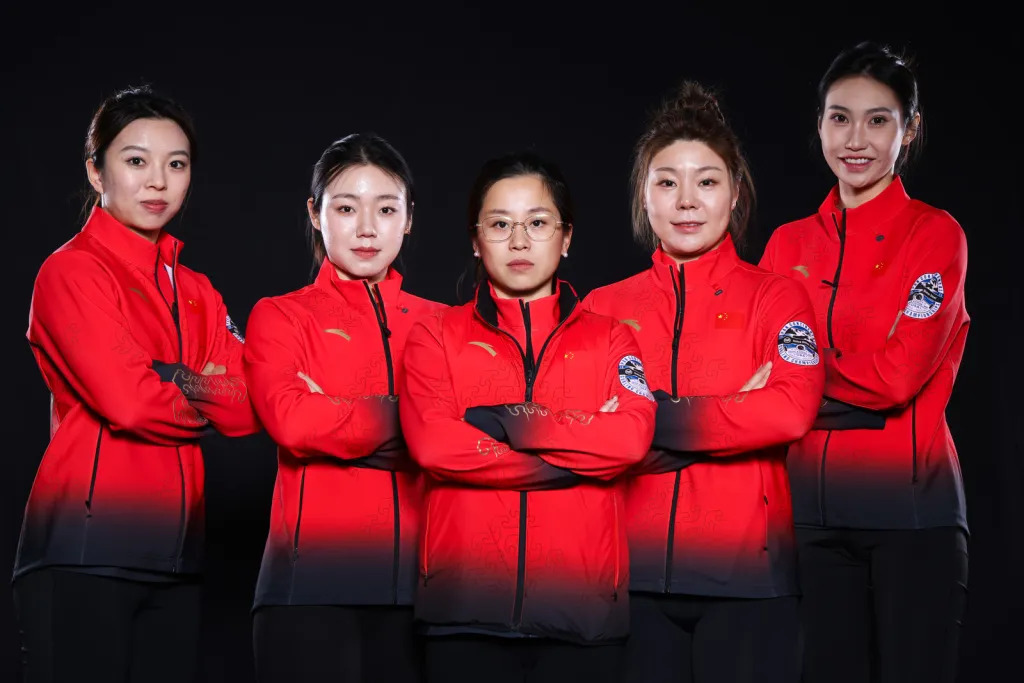 CHINA TEAM.jpg — image courtesy of courtesy of worldcurling.org