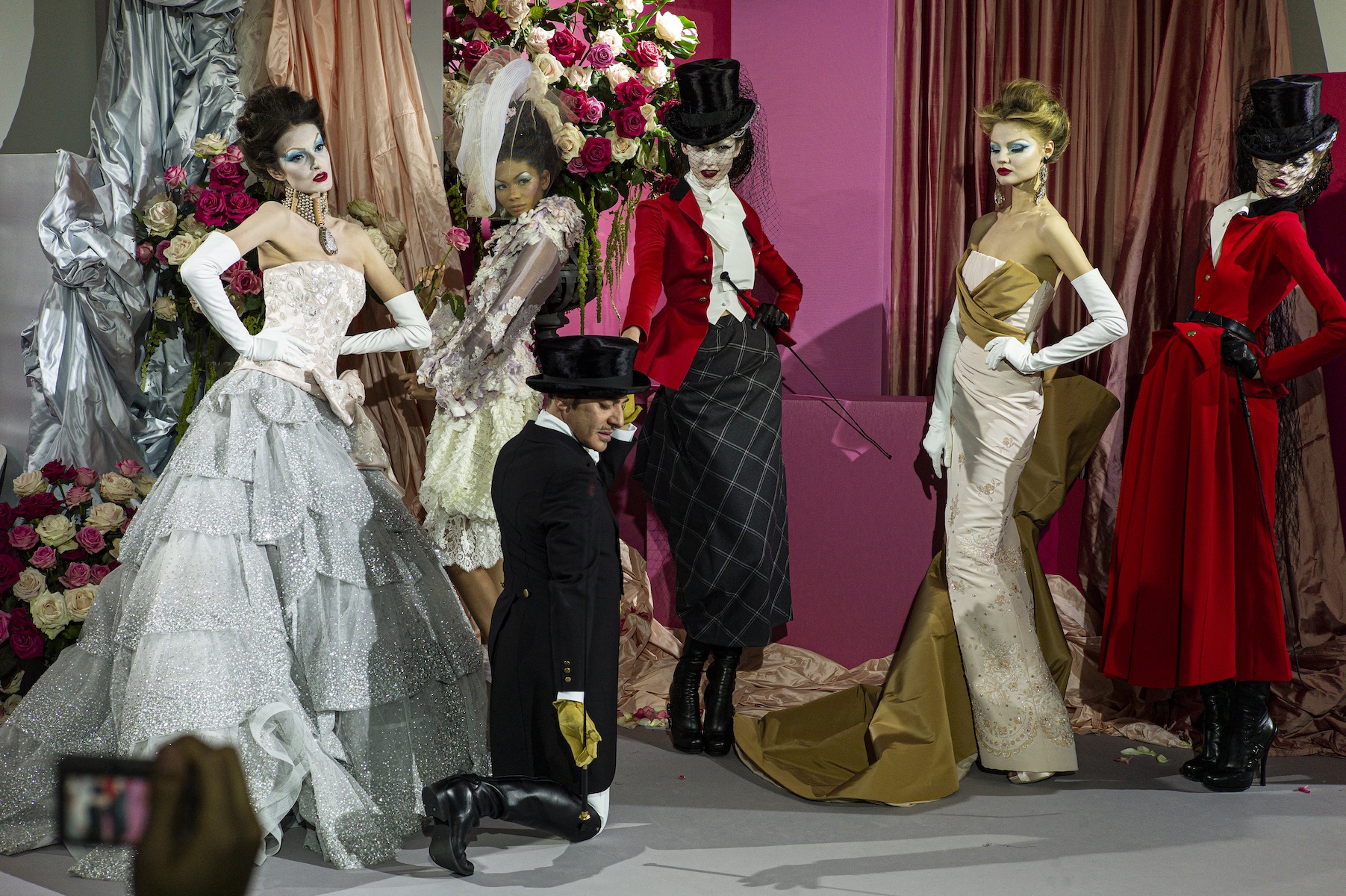 John Galliano 03 wallpaper — image courtesy of Derek Hudson/Getty Images)